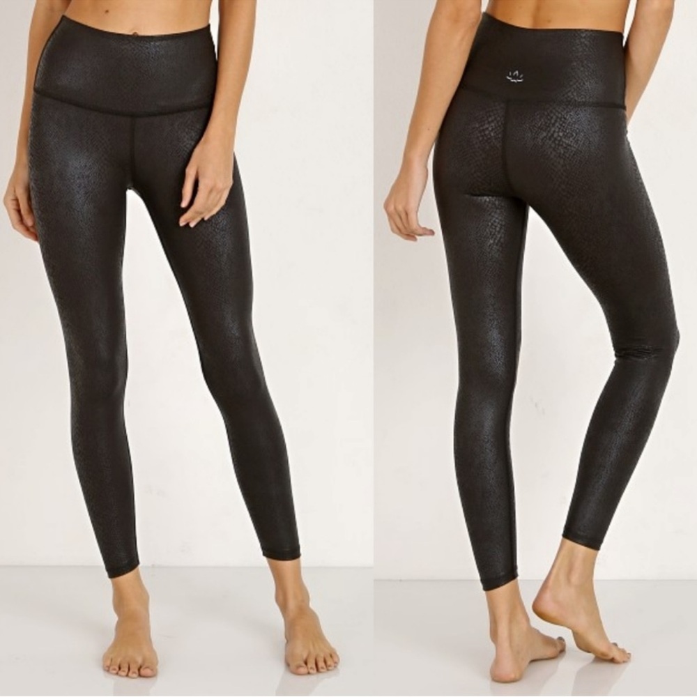 Beyond Yoga Viper Print High Waist MIDI Legging, Black, M